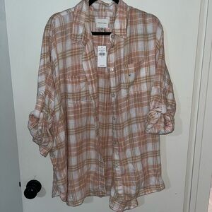 American Eagle Outfitters Button Down Plaid Shirt